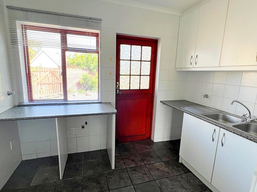 3 Bedroom Property for Sale in The Island Western Cape